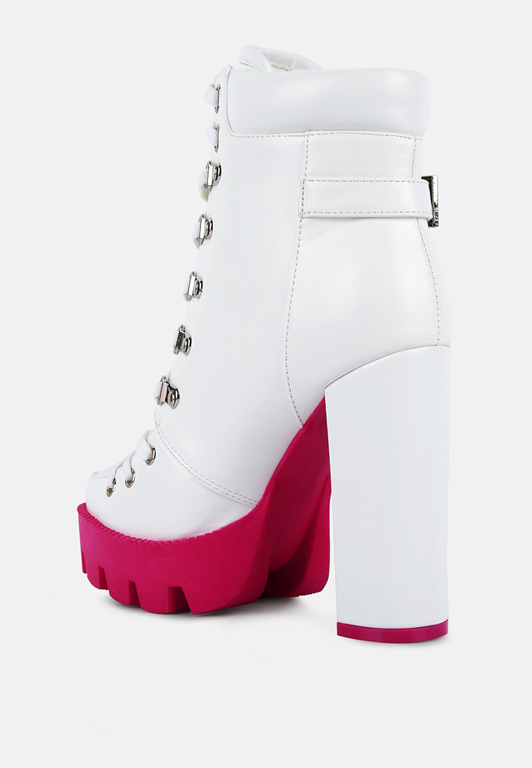 larch cushion collared biker boots#color_white