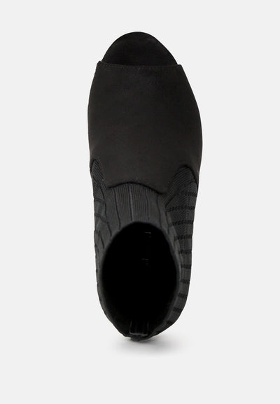 liz stiletto heel boots#color_black
