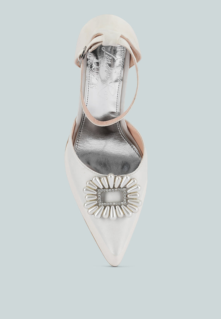 maeissa pearls brooch detail platform block heel sandals#color_white