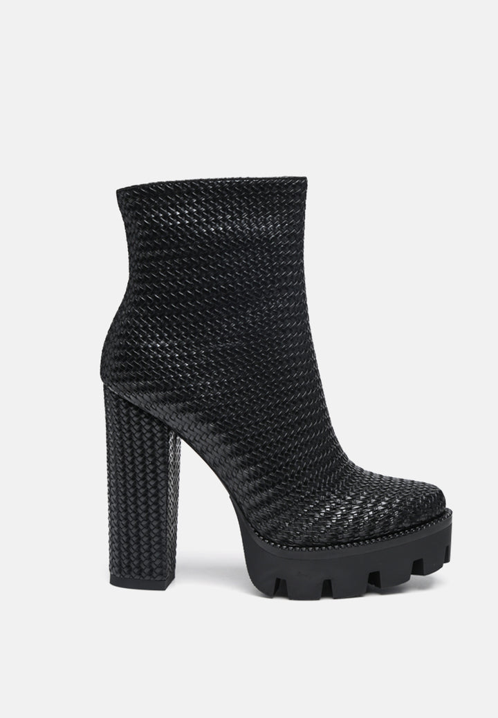 moleski solid textured block heeled boot#color_black