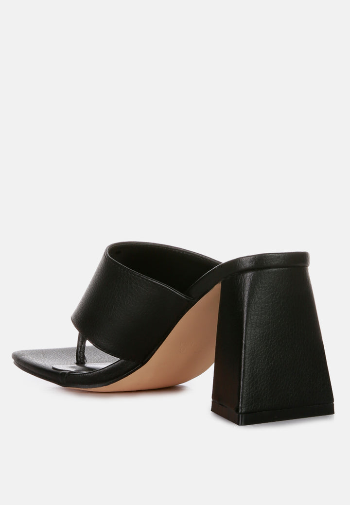 muse me block heel slip on thong sandals#color_black