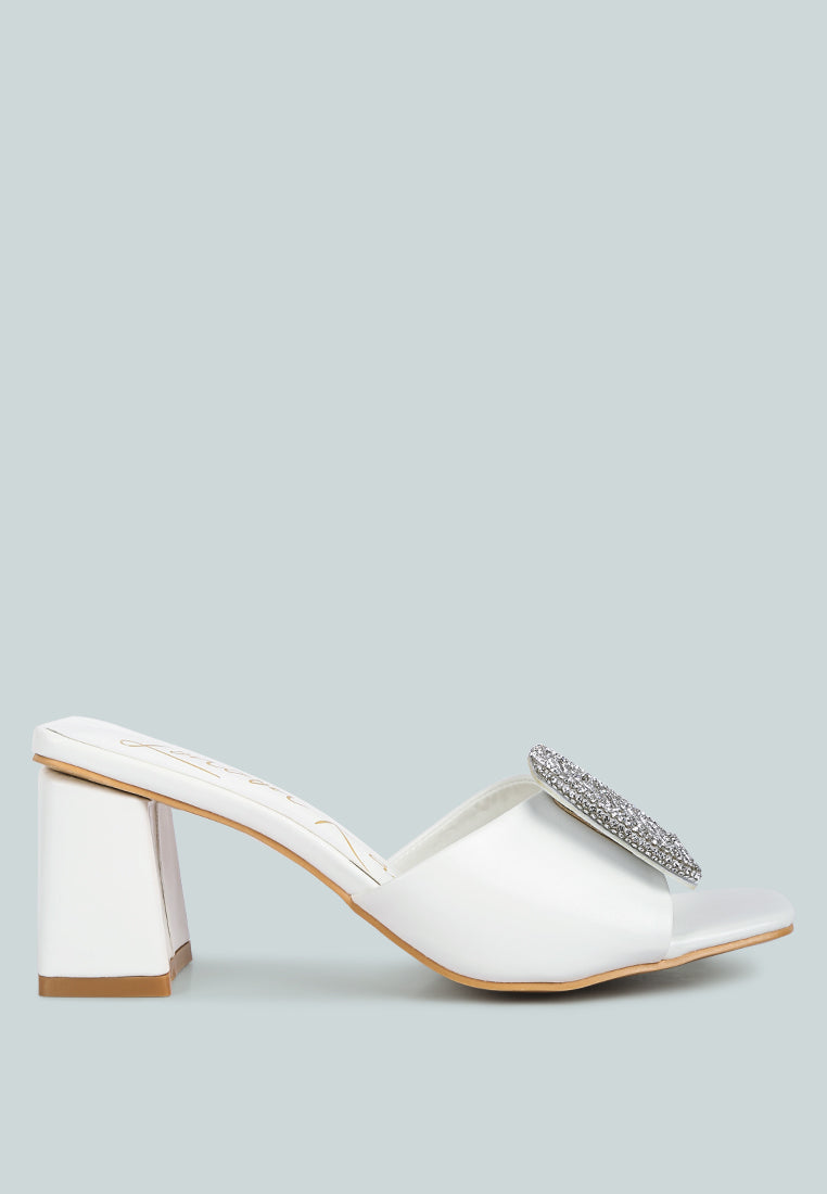 naflah rhinestone embellished slip on sandals#color_white