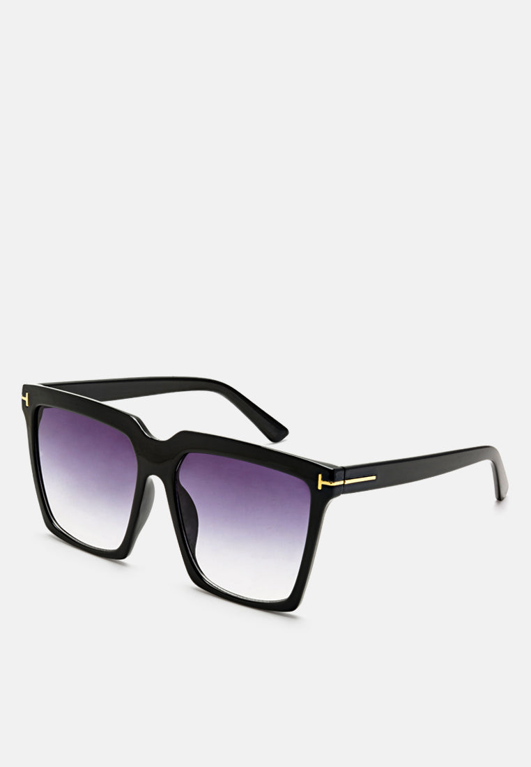  oversized square sunnies in ombre#color_black