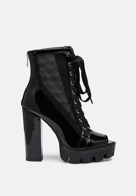 Women Lace Up Boots: Classic Designs with Modern Comfort | London Rag USA