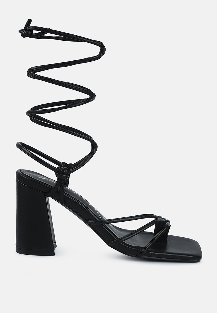 piri toe ring tie up block sandals#color_black