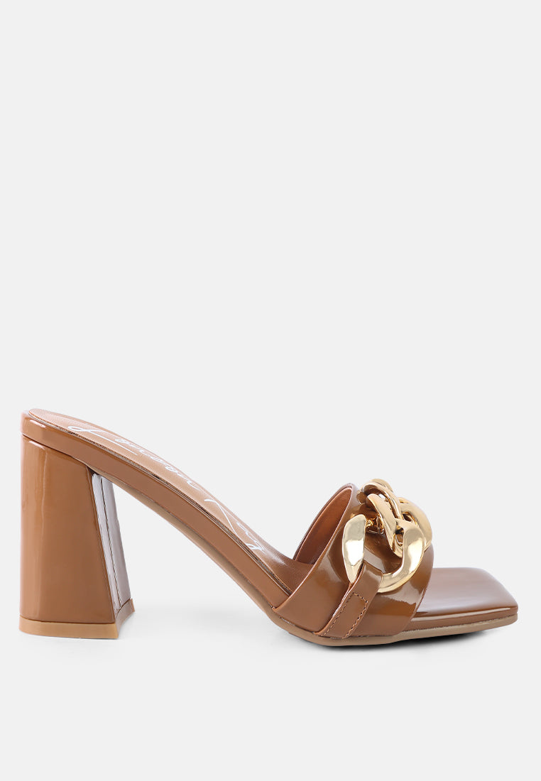 playdoll metal chain detail block heel sandal#color_macchiato