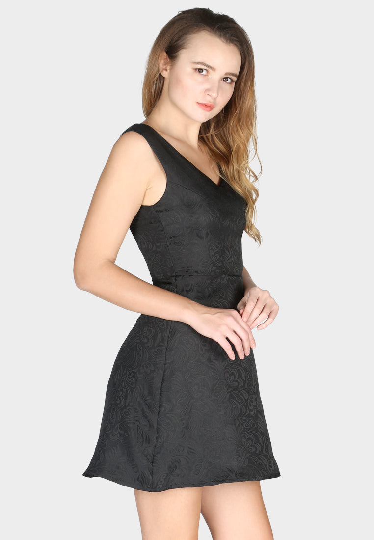 printed sleeveless mini dress#color_black