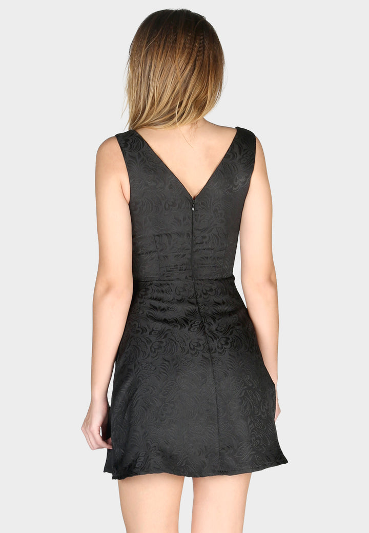 printed sleeveless mini dress#color_black