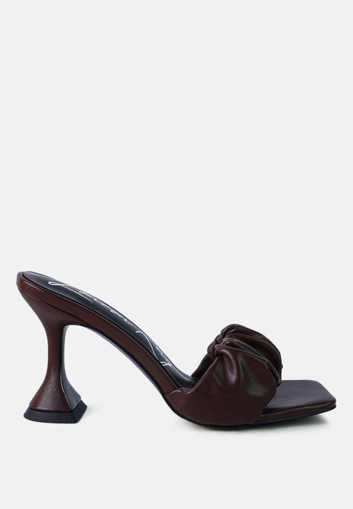 rebel spool heeled ruched sandals#color_espresso
