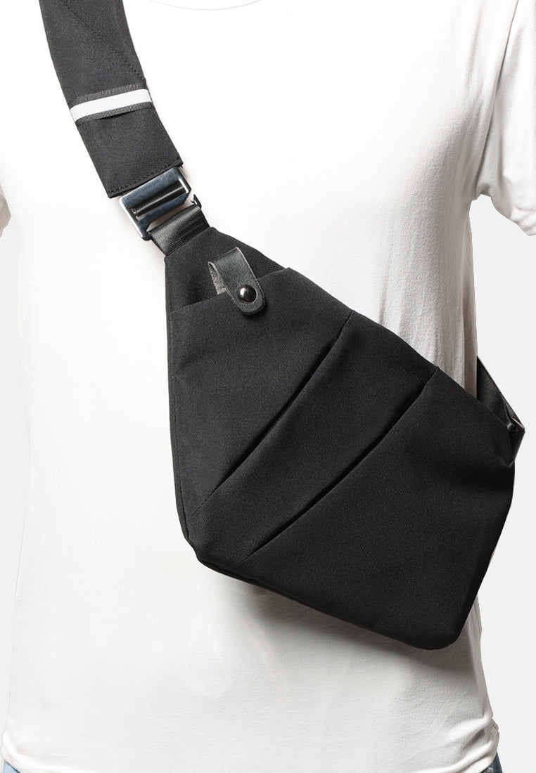 right shoulder asymmetrical crossbody utility bag by ruw#color_black