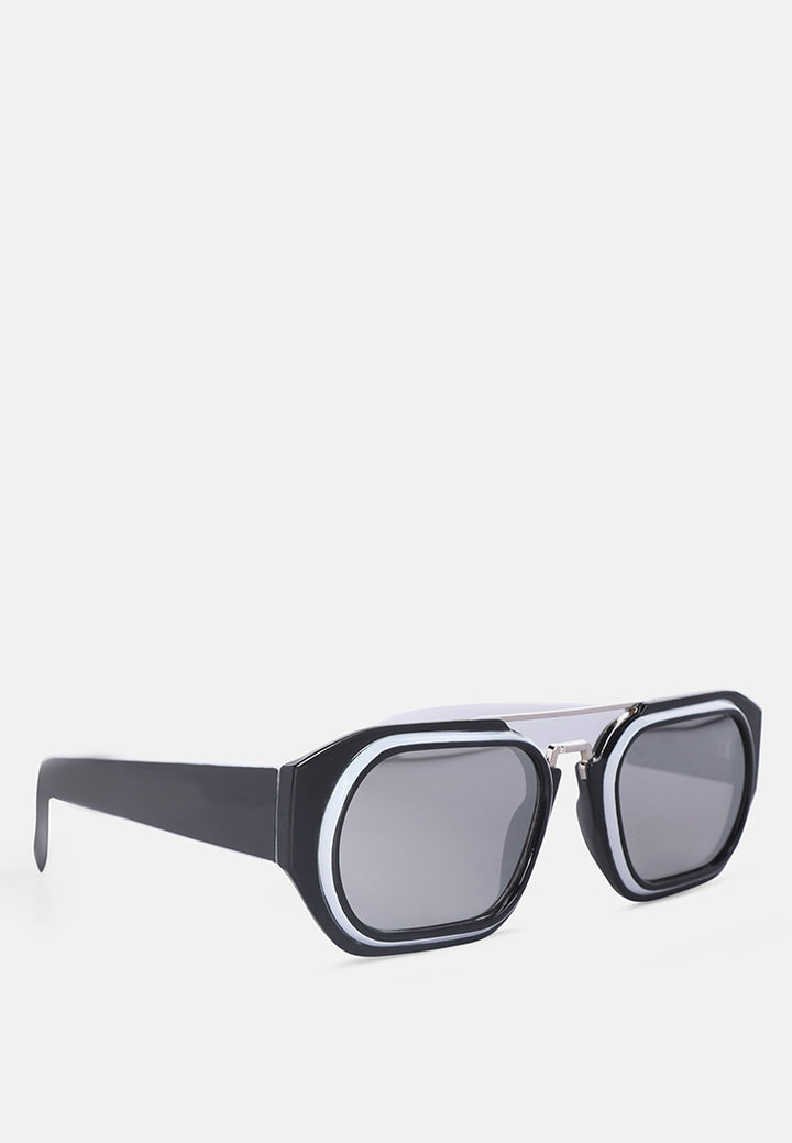 round sporty sunglasses#color_white-silver