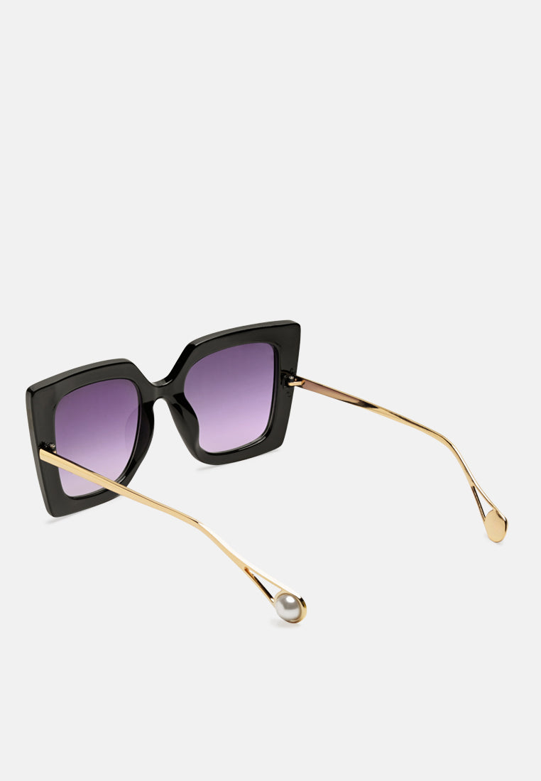 stare game square frame oversized sunglasses#color_black