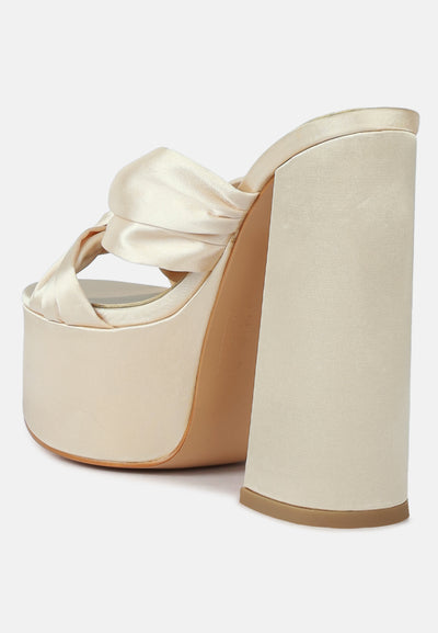 strobing knotted chunky platform heels#color_beige