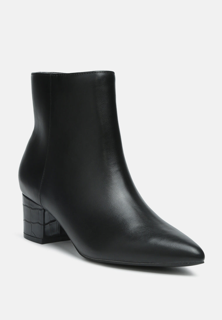 thalia black sleek boots#color_black