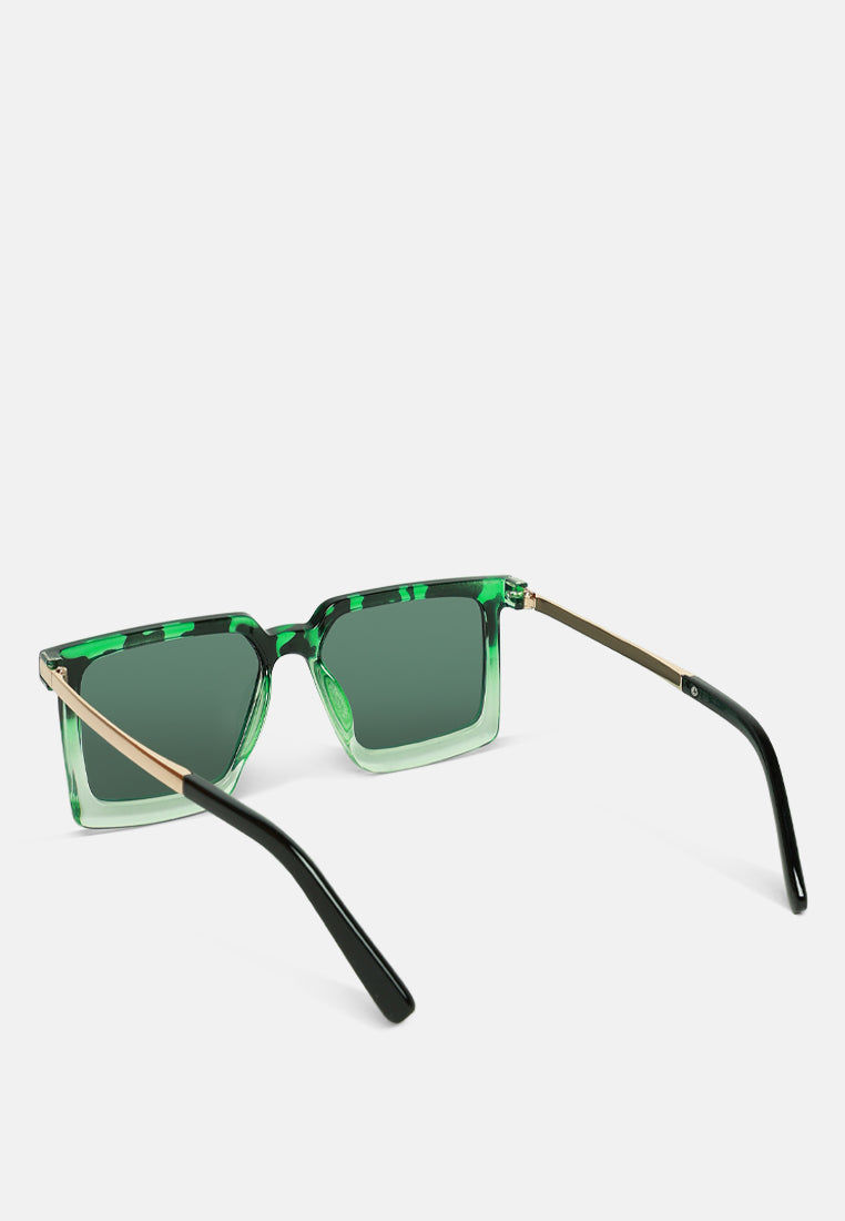 the pristine square sunglasses#color_green