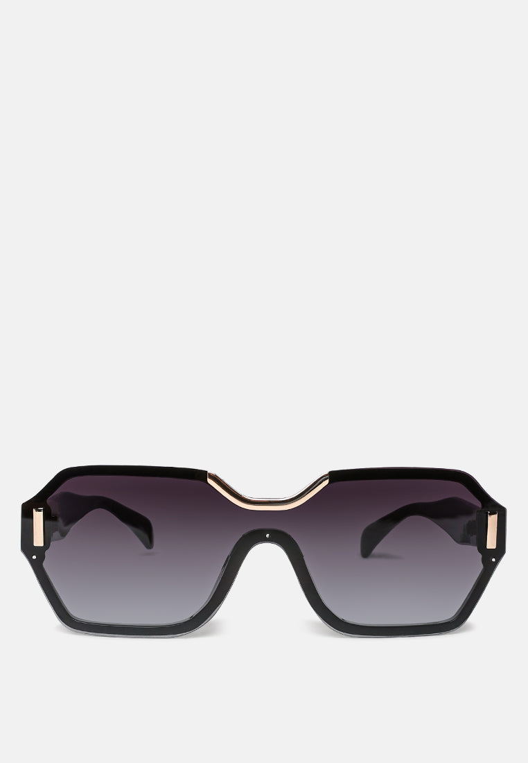 the unreal oversized hexagonal sunglasses#color_black