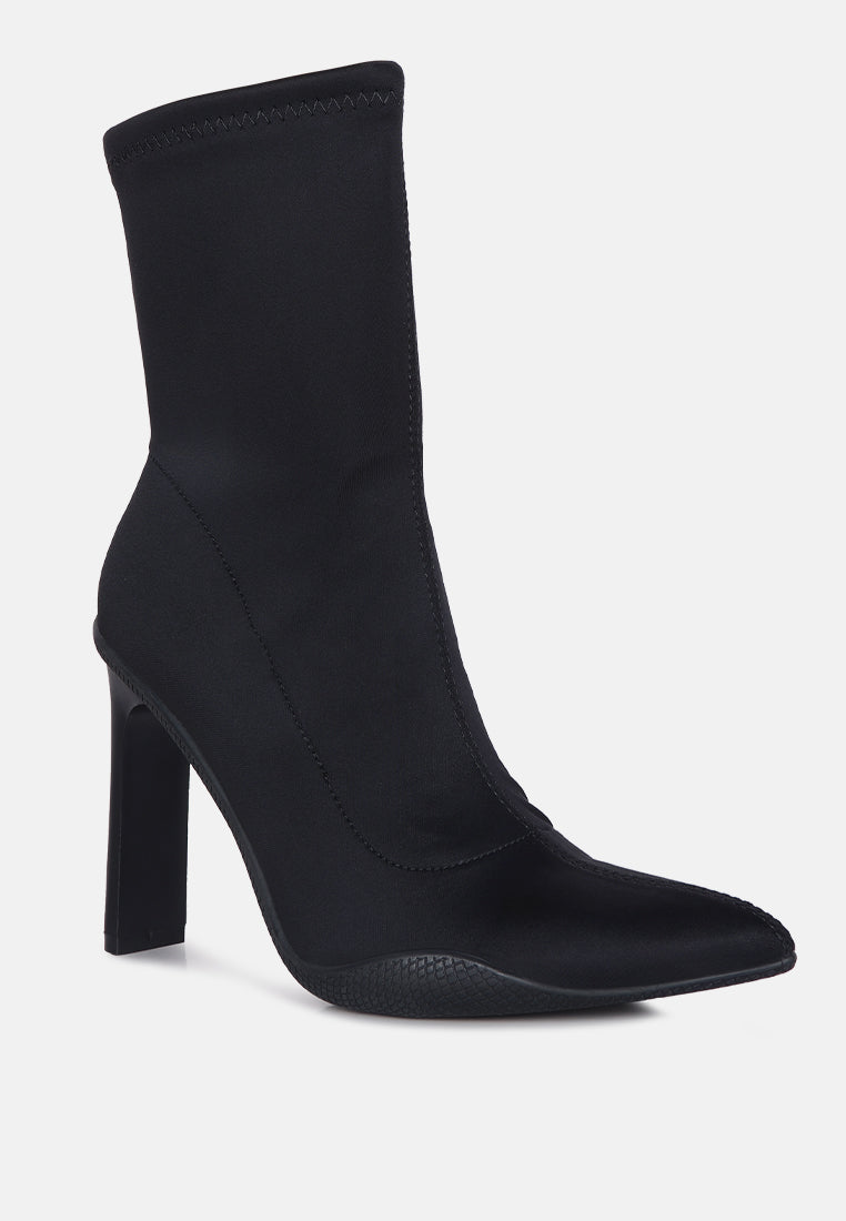 tokens pointed heel ankle boots#color_black