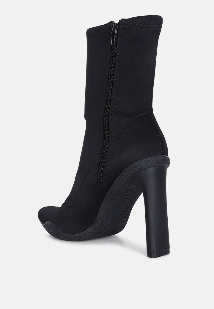 tokens pointed heel ankle boots#color_black