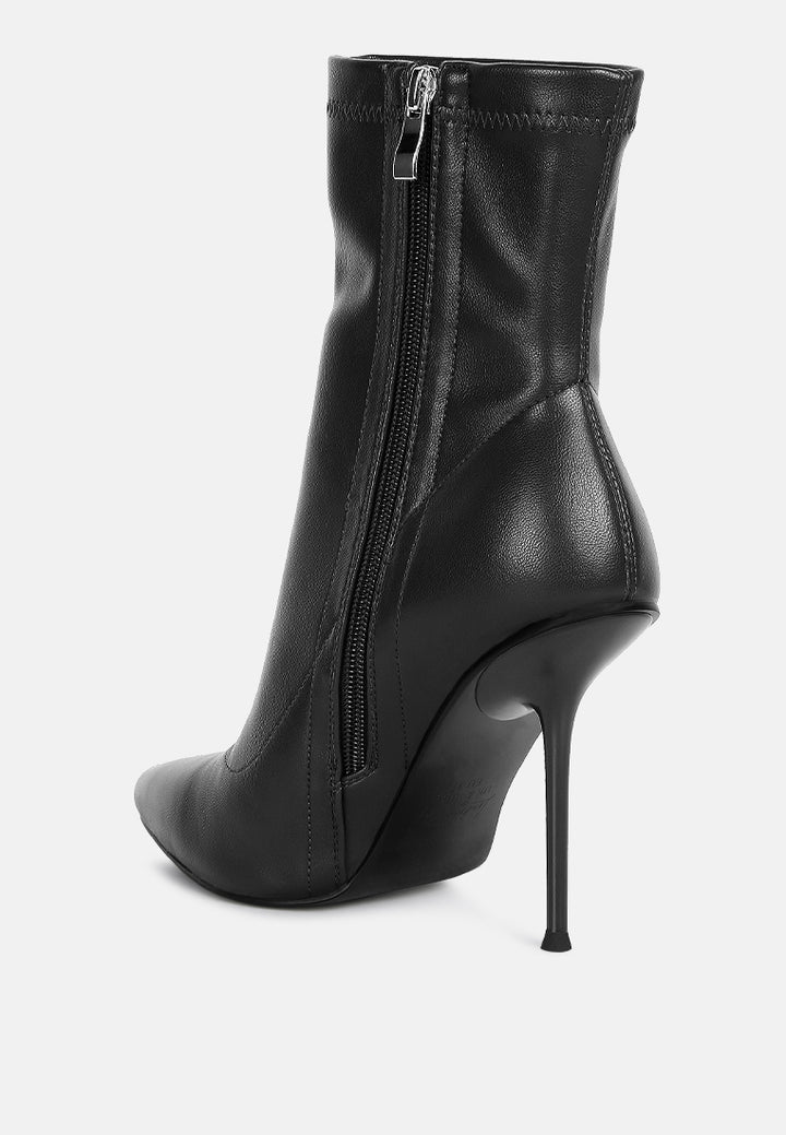 yolo ankle boots#color_black