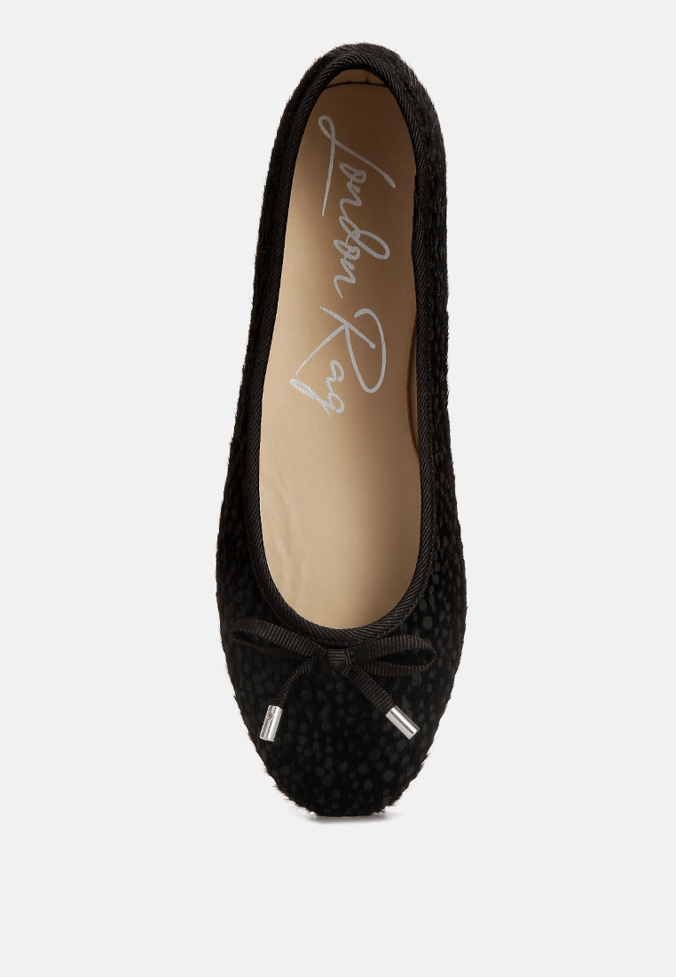 Bailarinas con lazo plano con estampado animal ziggy#color_black