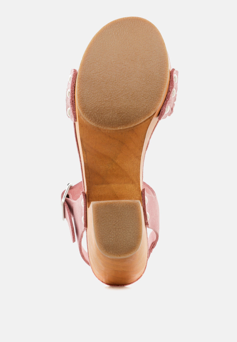 april wooden clogs in suede weave#color_light-pink