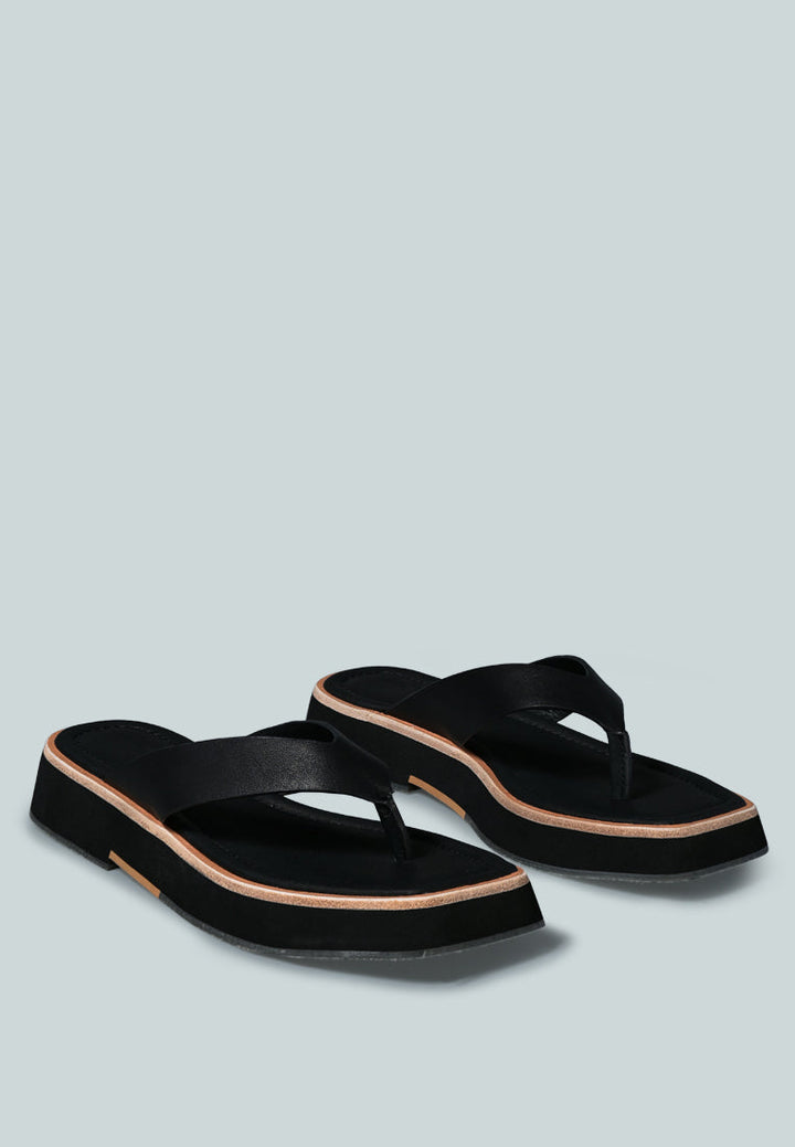 blunt flat thong sandal#color_black