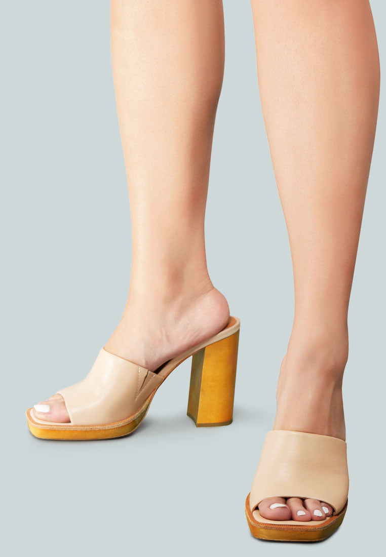 carey leather high heeled block sandal#color_nude