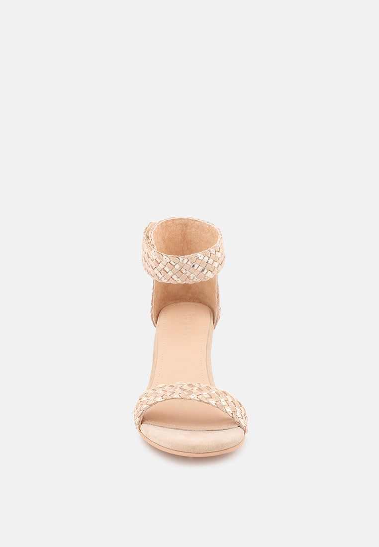 carla stacked heel sandal#color_gold-beige