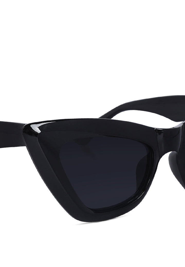 cat-eye sunglasses#color_black