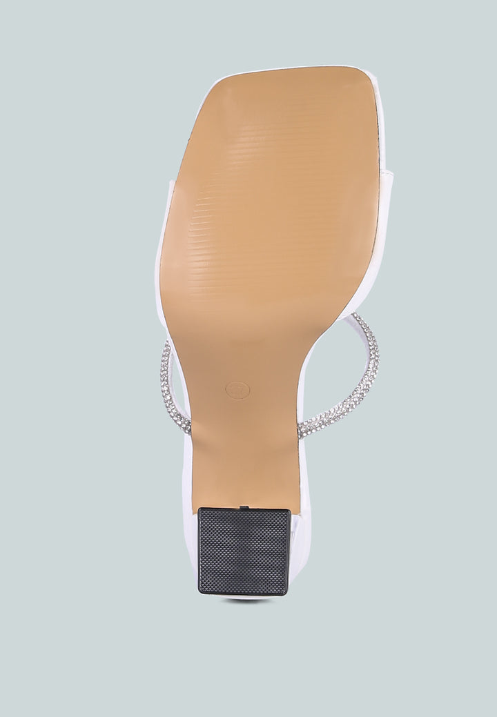 fineapple crystal loop mid heel sandals#color_white
