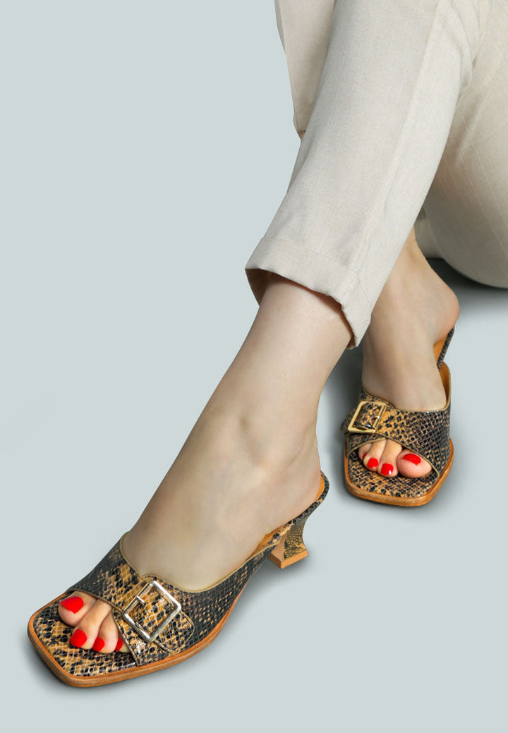 gomez-art-nouveau leather slip-on sandal#color_natural-snake