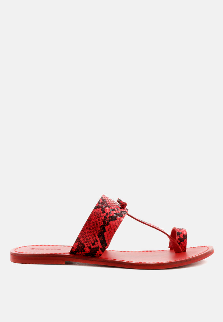 leona thong flat sandals#color_red