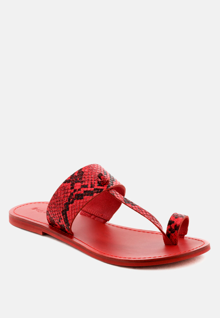 leona thong flat sandals#color_red