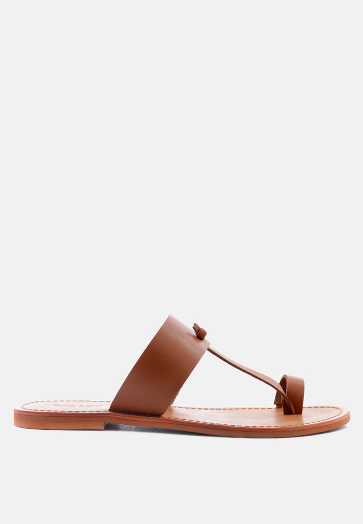 leona thong flat sandals#color_tan