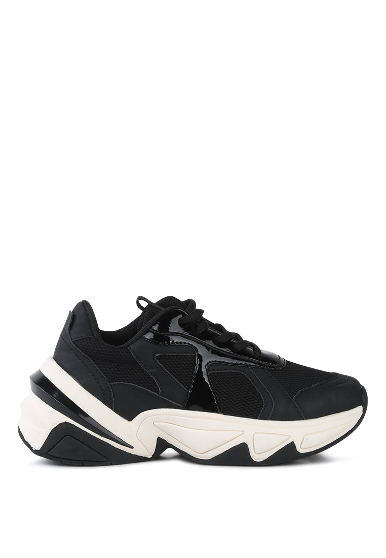 tyler active lace-up chunky sole trainers#color_black