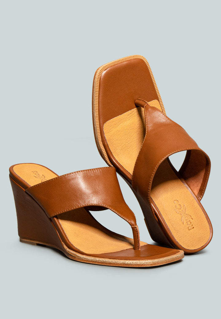 onassis thong wedge sandals#color_tan
