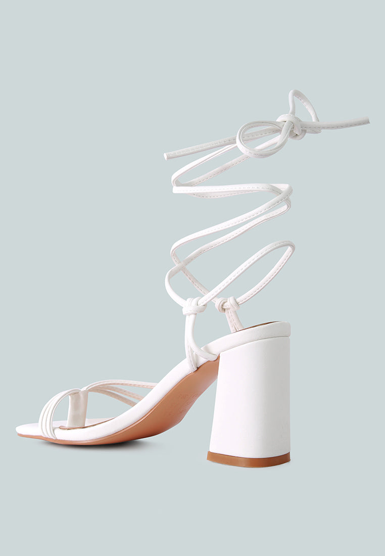 piri toe ring tie up block sandals by ruw#color_white