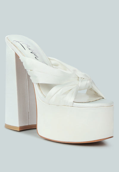 strobing knotted chunky platform heels#color_white