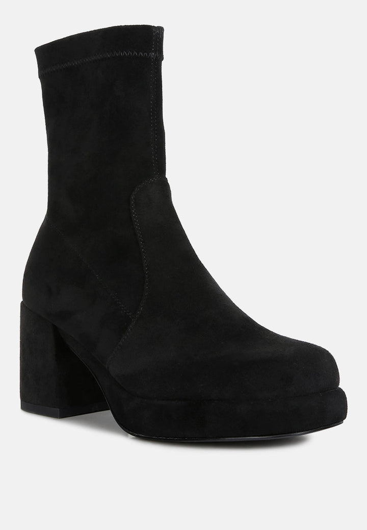 two-cubes suede platform ankle boots by ruw#color_black