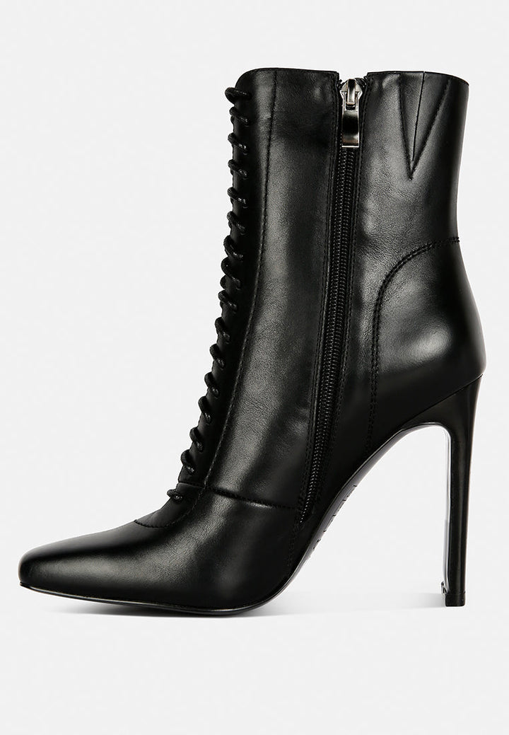 wyndham lace up leather ankle boots#color_black