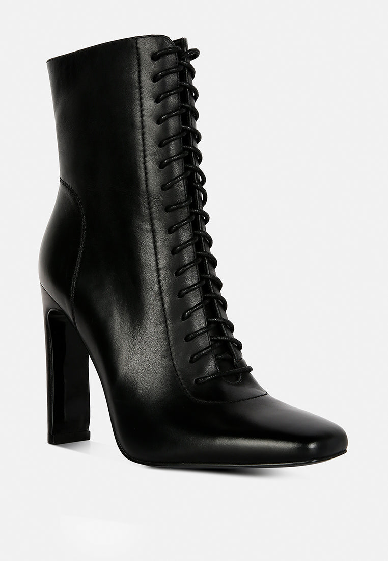 wyndham lace up leather ankle boots#color_black