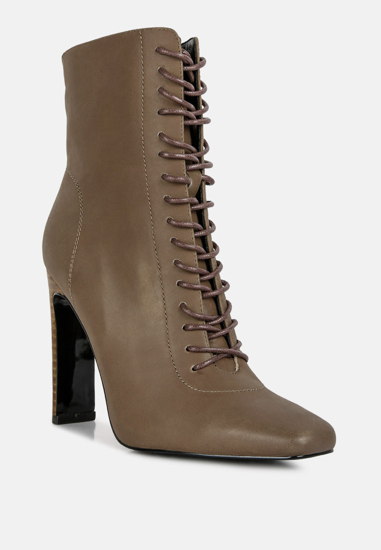 wyndham lace up leather ankle boots by ruw#color_brown
