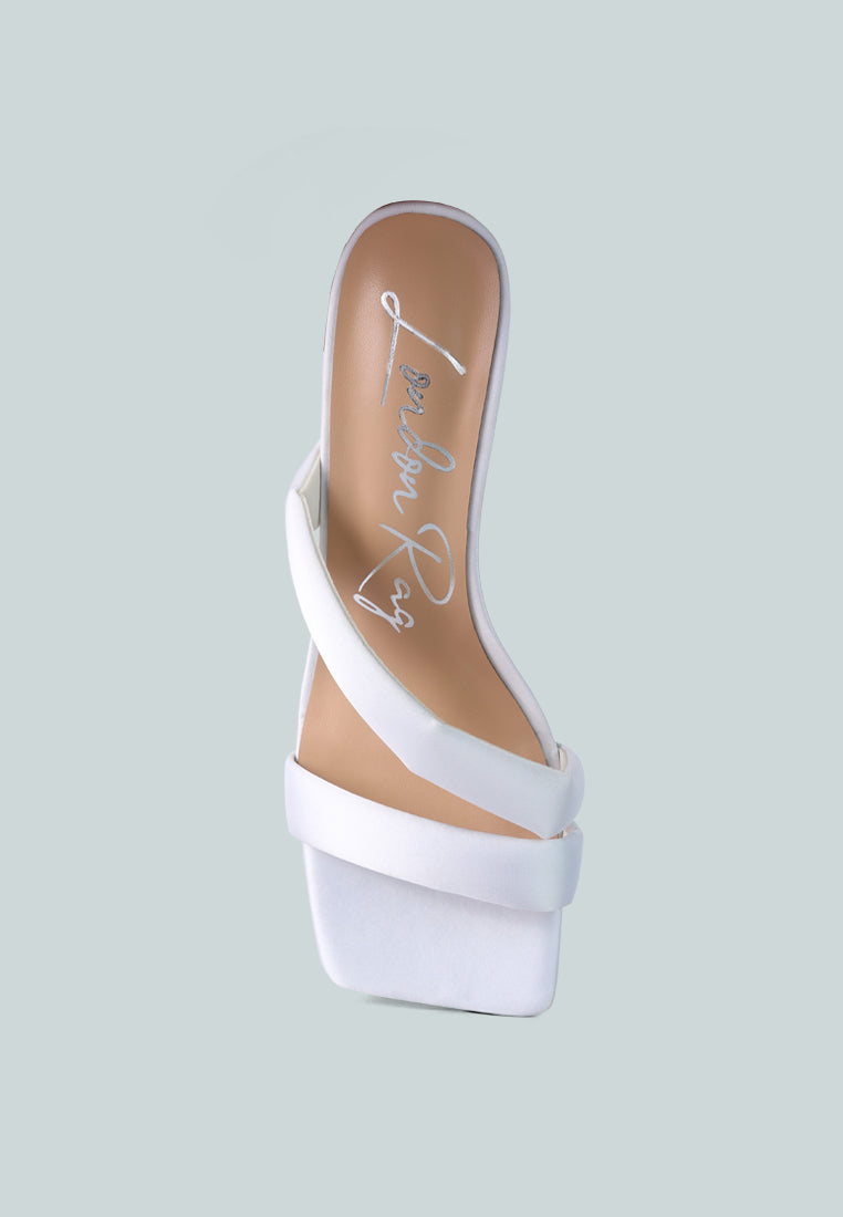 spice up cross strap heels#color_white