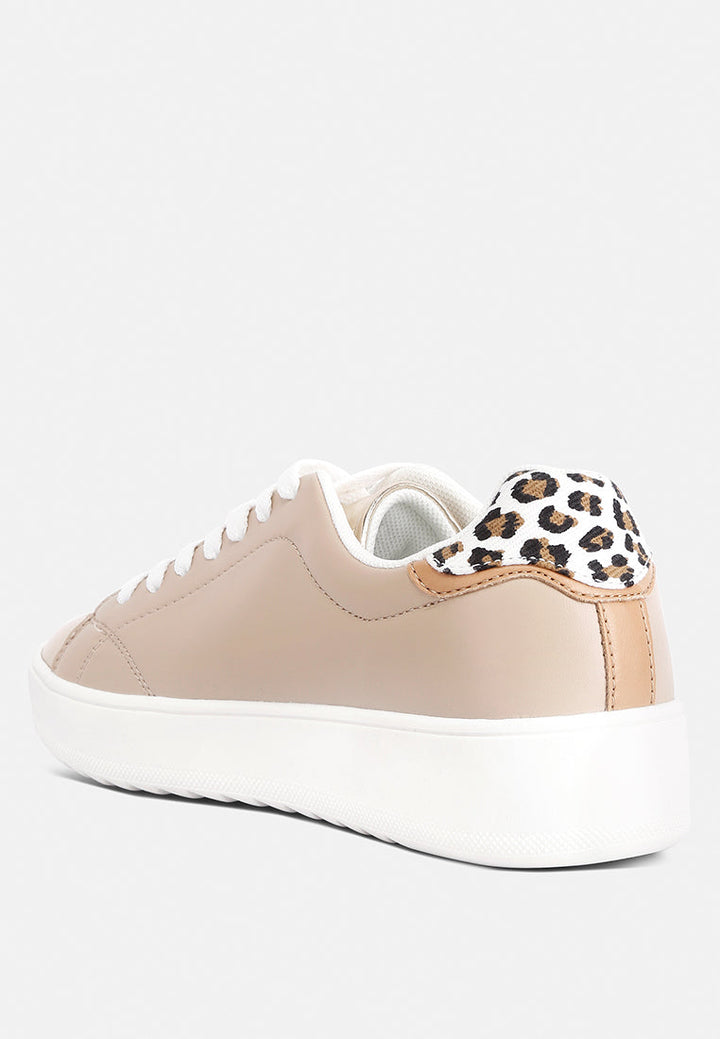 dory metallic accent sneakers by ruw#color_beige