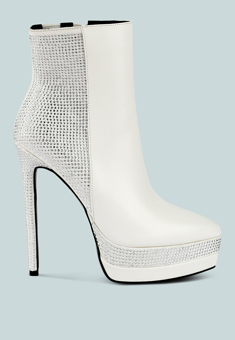 encanto high heeled ankle boots by ruw#color_white
