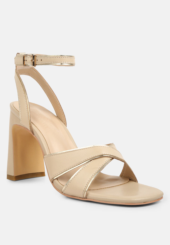 heeri metallic lined slim block heel sandals#color_beige