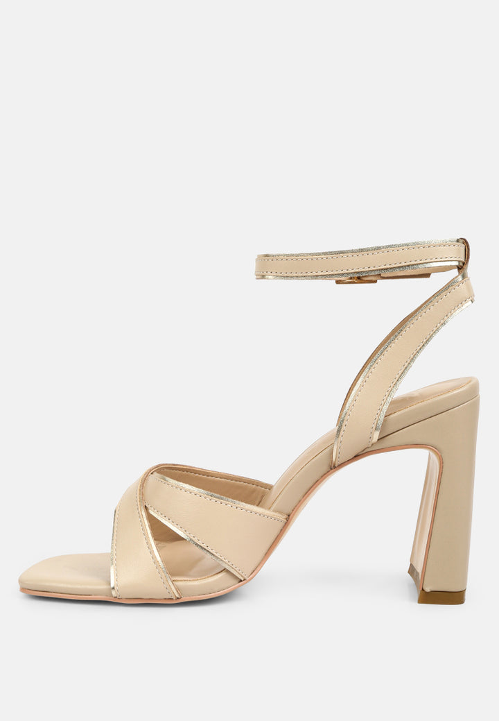 heeri metallic lined slim block heel sandals#color_beige