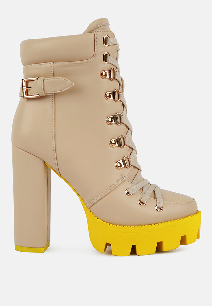 larch cushion collared biker boots by ruw#color_beige