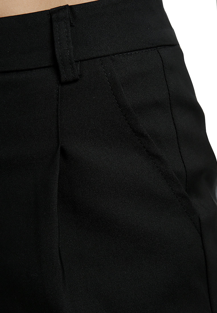 pleated regular shorts#color_black