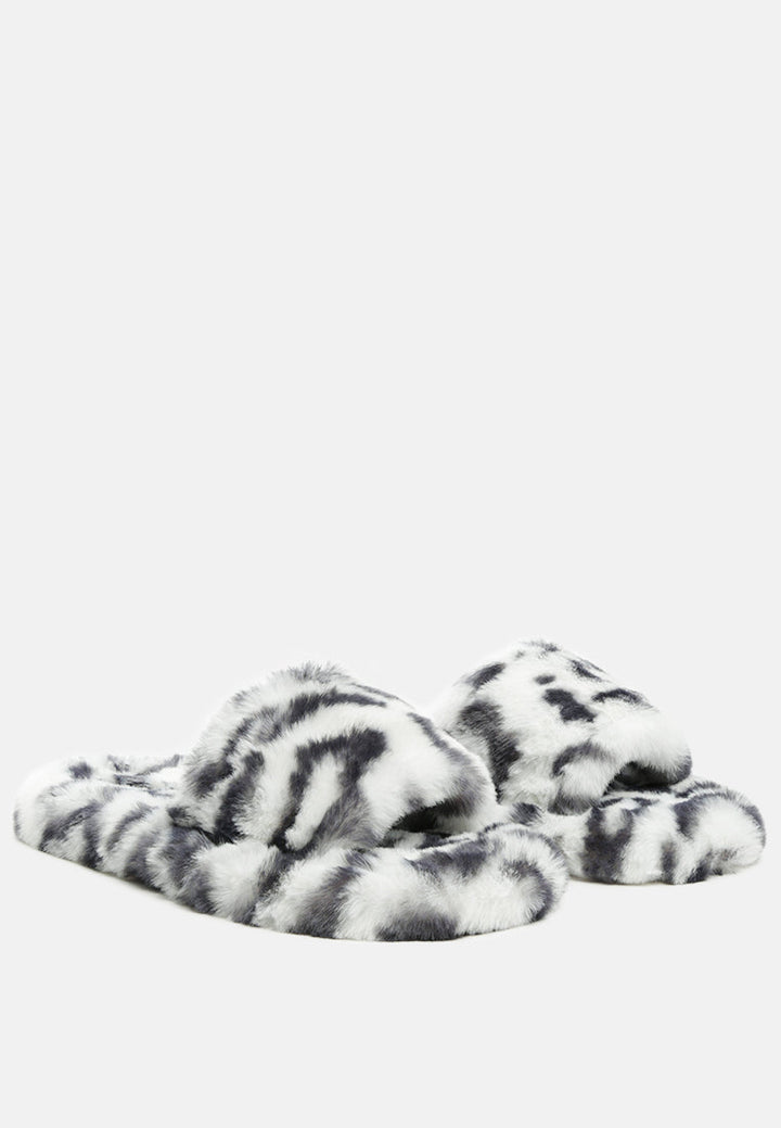 snuggle-in indoor fur flats by ruw#color_white